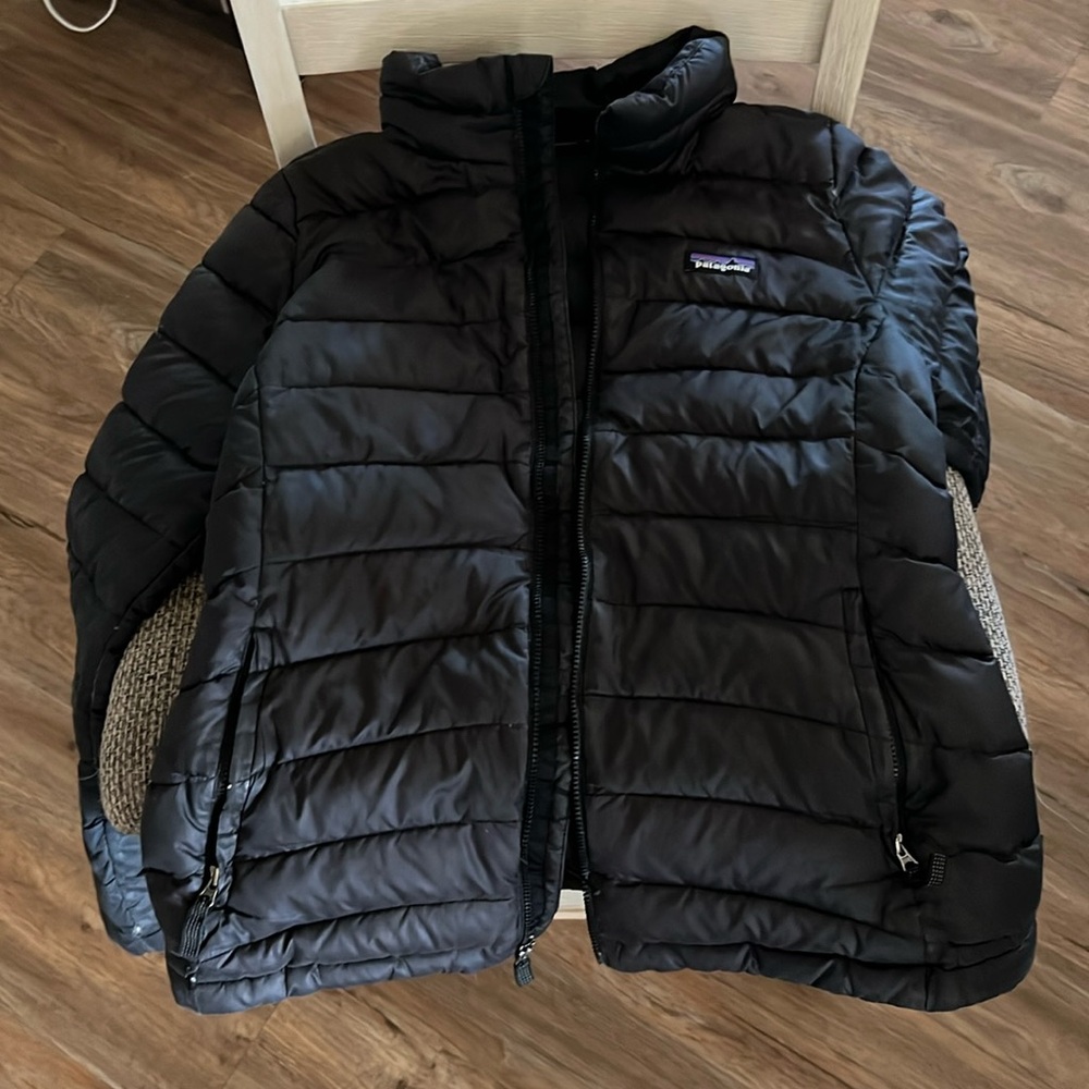 XL size 14 kids patagonia puffer jacket
